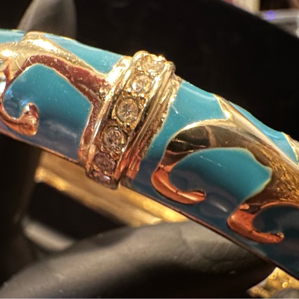 Coldwater Creek turquoise hinged bangle